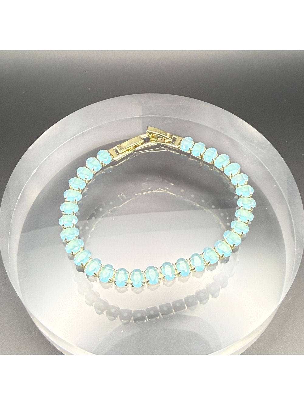 candy+clover milky jelly aqua oval crystal chameleon gold tone bracelet